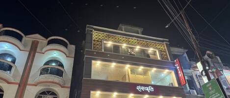 Fachada da propriedade