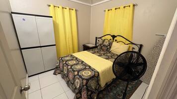 Bügeleisen/Bügelbrett, kostenloses WLAN