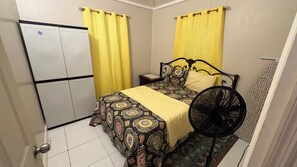 Bügeleisen/Bügelbrett, kostenloses WLAN