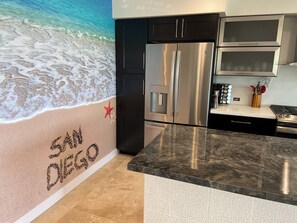Private kitchen - Bay Front, On the Sand, With Garage (San Diego)