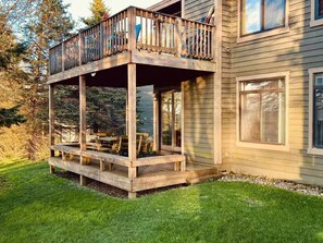 Terrace/patio - NEW! 1st Floor TRUE Ski In/Ski Out 3BR/3BA w A/C, Close to Hiking, Pools & Golf (Hidden Valley)