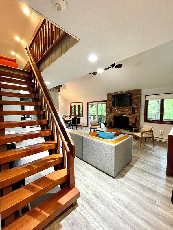 Smart TV, fireplace, printers