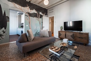 TV
