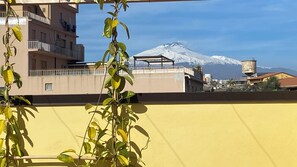 Suite estudio Deluxe, 1 habitación, vista a la montaña | Vista del balcón