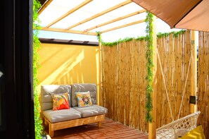 Suite estudio Deluxe, 1 habitación, vista a la montaña | Terraza o patio