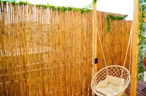 Suite estudio Deluxe, 1 habitación, vista a la montaña | Terraza o patio