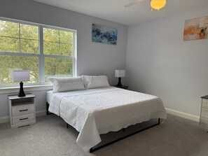 2 Schlafzimmer, Bügeleisen/Bügelbrett, Bettwäsche