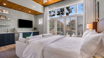 1 bedroom, WiFi (free), bed sheets