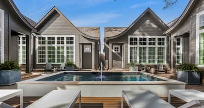 Downtown Cottage Hideaway Suite D