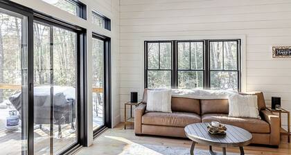 Lakefront, brand new, craftsman style 4-bedroom 2 bath house home on Long Lake.