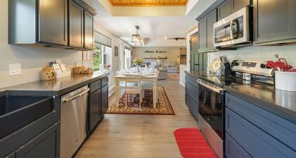 Delightful Loon Lake Retreat