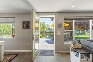 Interior - Delightful Loon Lake Retreat (Coldwater)