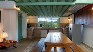 Perhehuoneisto, 3 makuuhuonetta, terassi, vuoristonäköala | Oleskelualue