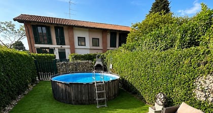 VILLA WITH A SWIMMING POOL AND AN 85-INCH TV