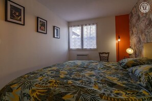 2 Schlafzimmer, Bügeleisen/Bügelbrett, Reisekinderbett, Bettwäsche