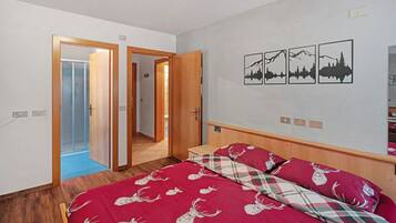 2 chambres, Wi-Fi gratuit, draps fournis