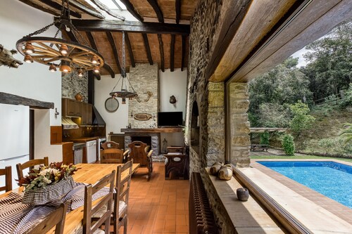 Holiday Home 'Can Soler De Merlant I' with Mountain Views, Shared Pool and Wi-Fi