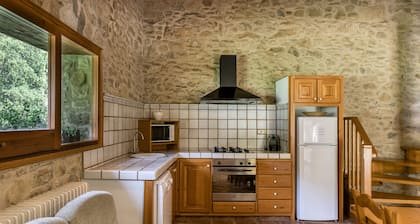 Country House 'El Paller I De Can Soler' with Shared Pool, Shared Garden and Wi-Fi