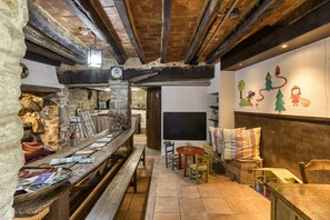 Dining - Holiday Home 'El Paller 2 De Can Soler' with Mountain Views, Shared Pool and Wi-Fi (Unknown)