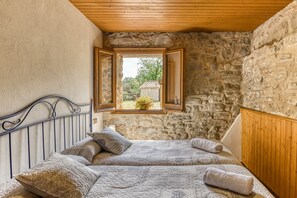 2 sovrum, strykjärn/strykbräda, gratis wi-fi och sängkläder