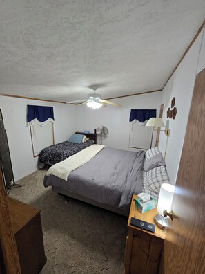 3 chambres, bureau, Wi-Fi, draps fournis
