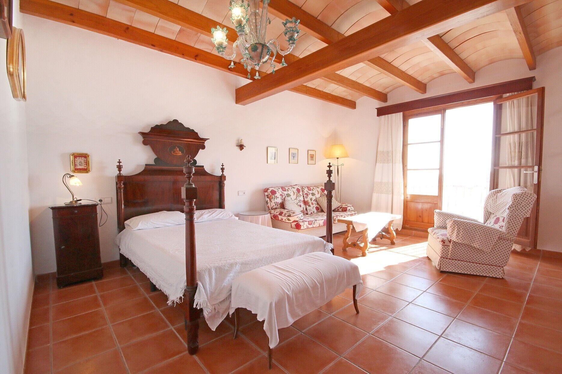 5 間睡房、免費 Wi-Fi、床單