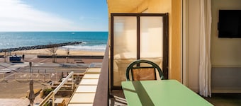 Grand Large Studio Apartment – Ocean View, Perfect for a Getaway in Capbreton