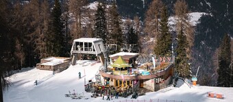 Apartment 'Marilleva 900 Kristall' with Mountain View, Shared Terrace and Wi-Fi