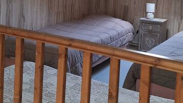 2 quartos, ferros/tábuas de passar roupa, Wi-Fi de cortesia