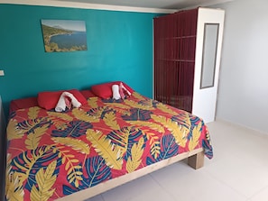 2 habitaciones, tabla de planchar con plancha y wifi gratis 