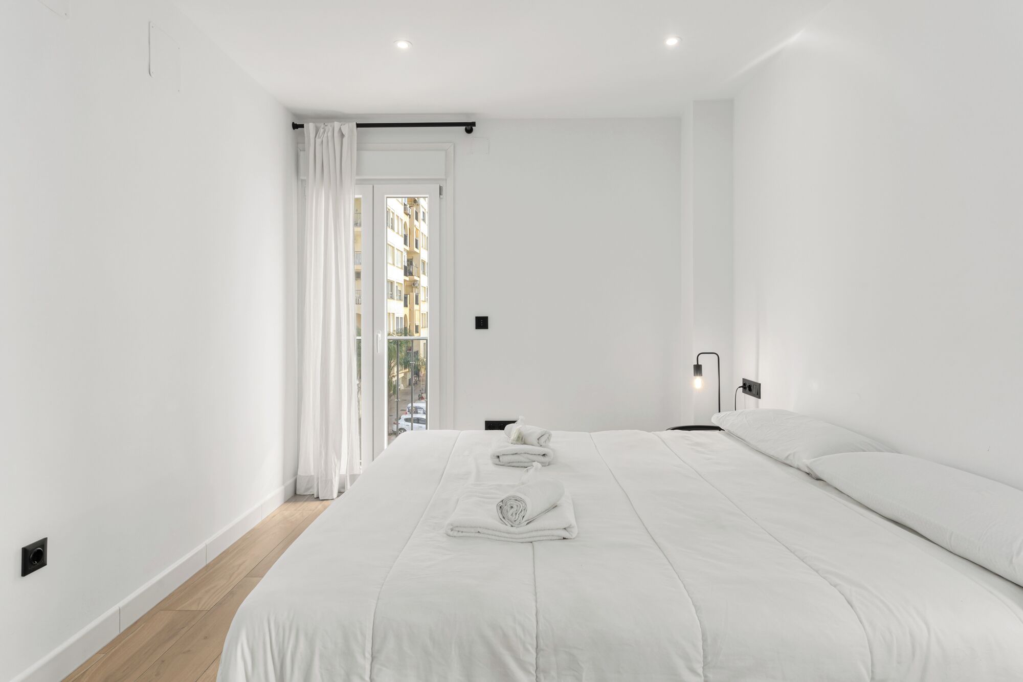 3 chambres, fer et planche à repasser, Wi-Fi gratuit, draps fournis