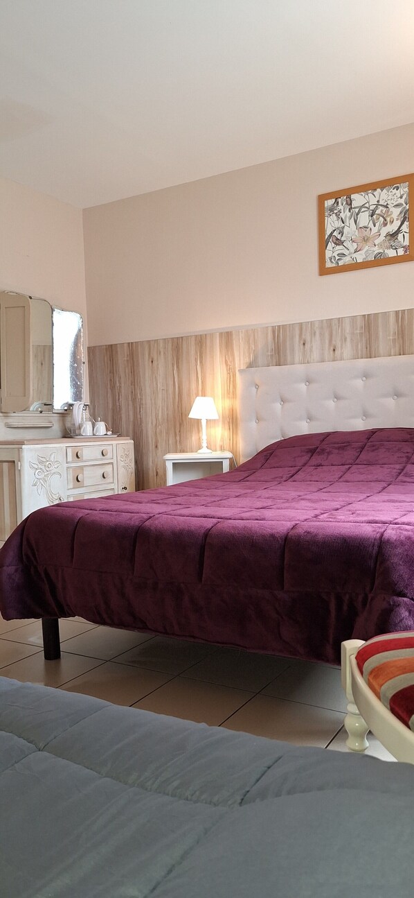 1 Schlafzimmer, Bügeleisen/Bügelbrett, kostenloses WLAN, Bettwäsche