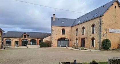 Room 'Le Meslay N°1' with Shared Terrace, Shared Garden and Wi-Fi