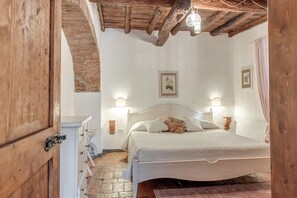 2 camere, ferro/asse da stiro, Wi-Fi gratuito, lenzuola