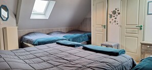 1 chambre, fer et planche à repasser, Wi-Fi gratuit, draps fournis