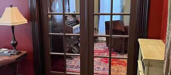 Restored Victorian, Walk & Bike