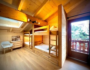 5 chambres, accès au Wi-Fi (inclus), literie fournie