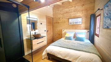 5 Schlafzimmer, kostenloses WLAN, Bettwäsche