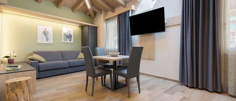 تناول الطعام