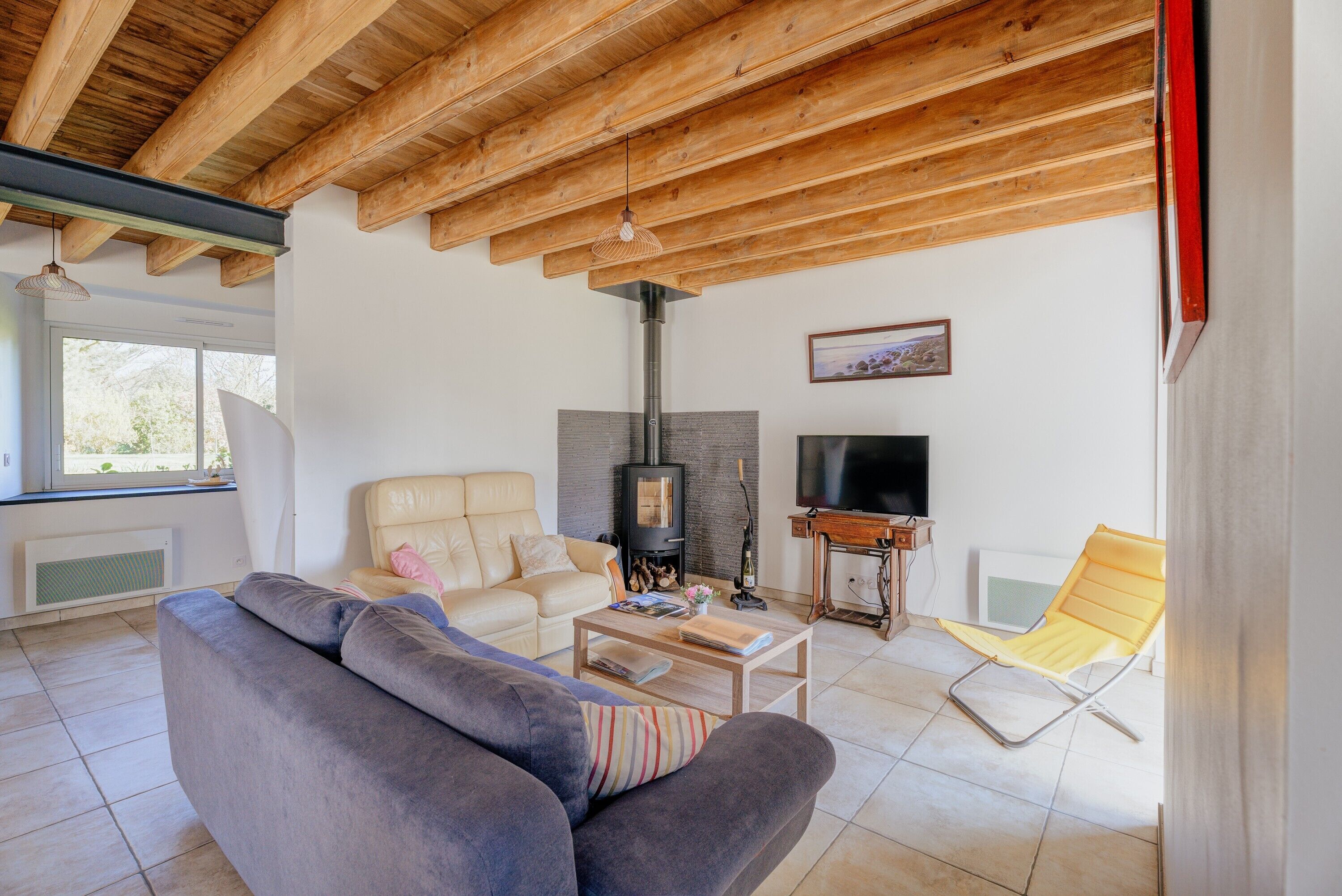 TV, fireplace, table tennis, stereo