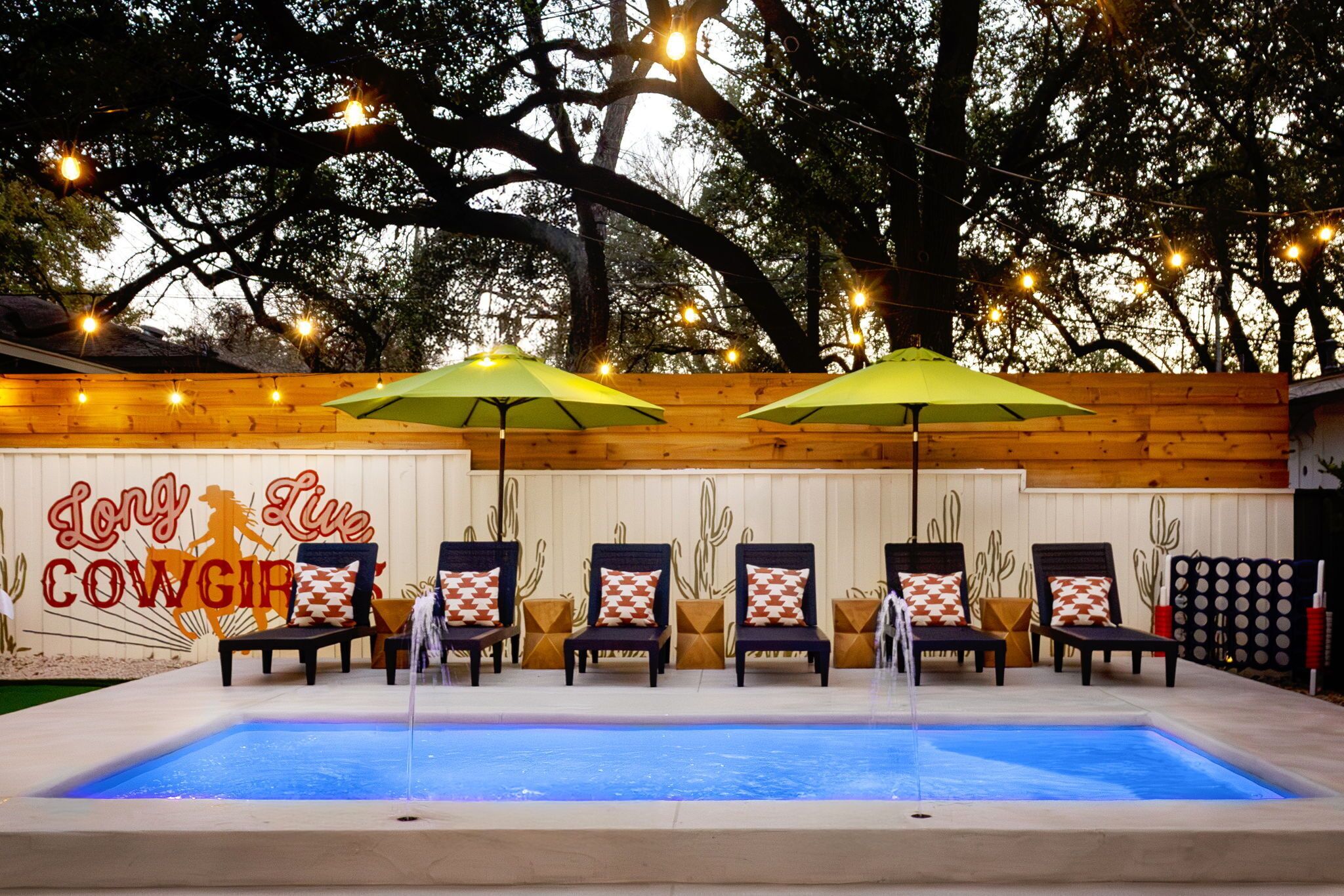 Outdoor pool, a heated pool