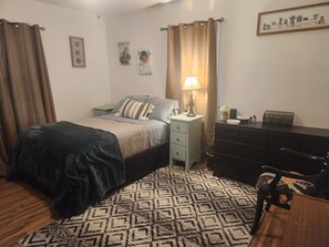 1 chambre, coffres-forts dans les chambres, bureau