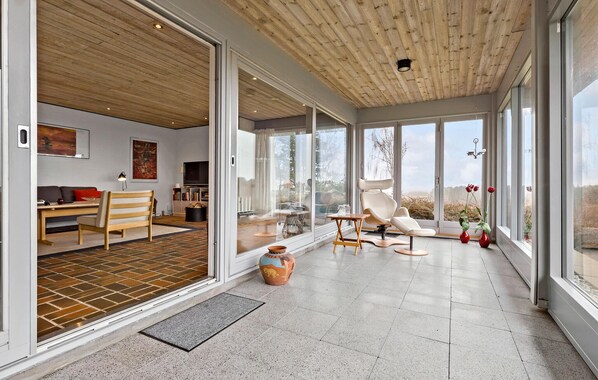 Fireplace - Pet friendly home in Knebel with sauna (Knebel)