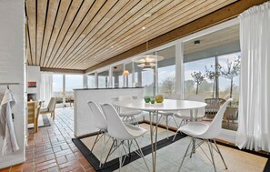 Outdoor dining - Pet friendly home in Knebel with sauna (Knebel)