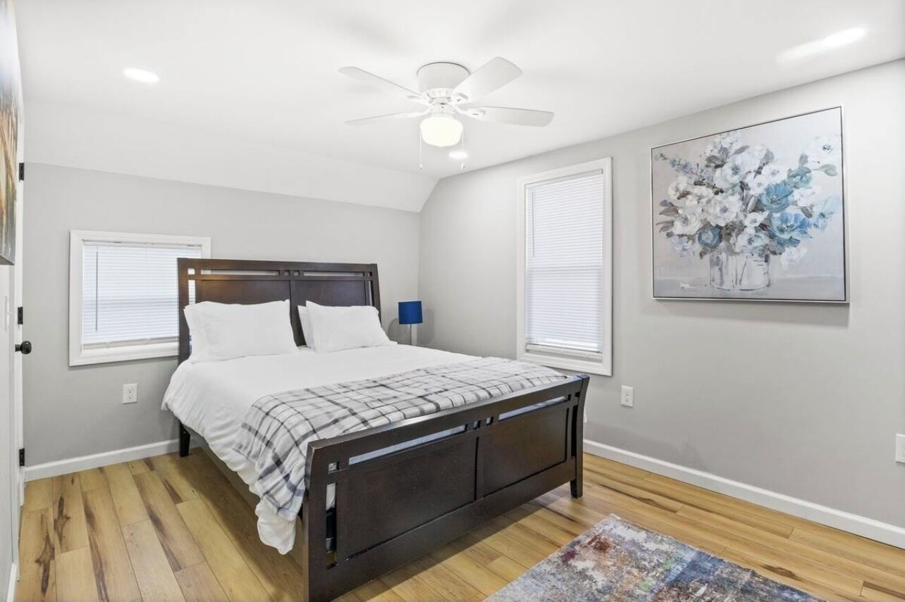 2 bedrooms, iron/ironing board, free WiFi, bed sheets