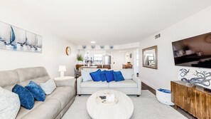 Unclassified image, 2 of 26, button