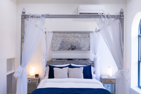 1 chambre, fer et planche Ă repasser, Wi-Fi, draps fournis