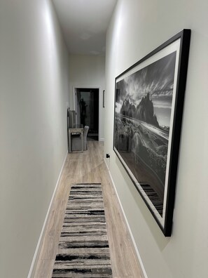 Interior - Royal Suite Modern Studio Downtown On The Square (Bloomington)