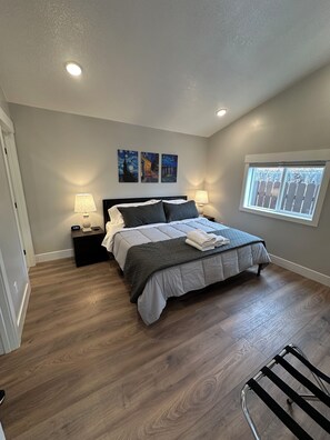1 bedroom, desk, iron/ironing board, free WiFi