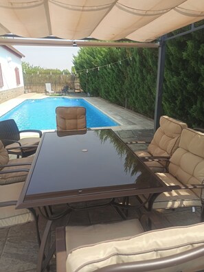 Pool - Villa Castellanos near Lagunas de Ruidera (Tomelloso)